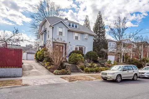213-12 33rd Rd, New York, NY 11361