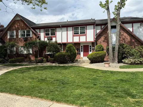 150 Doxbury Ln #150, Ramapo, NY 10901