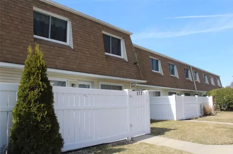 177 Storm Dr, Holtsville, NY 11742