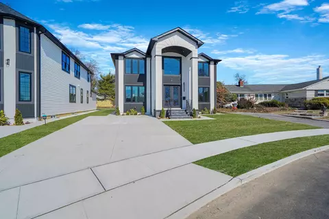2334 Hoffman Ave, Meacham, NY 11003