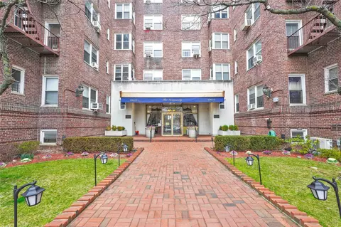 106-15 Queens Blvd #1C, New York, NY 11375