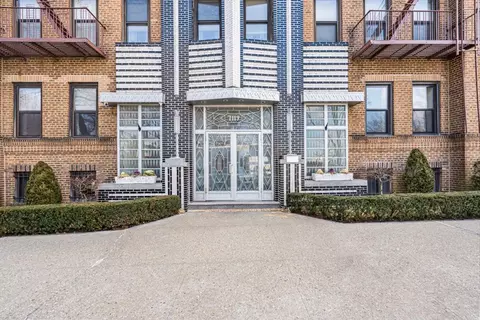7119 Shore Rd #4G, Brooklyn, NY 11209