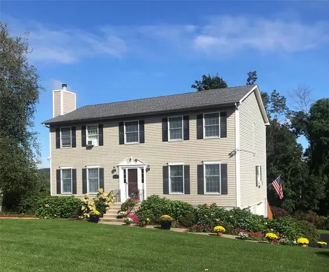 72 Devon Rd, Patterson, NY 12563
