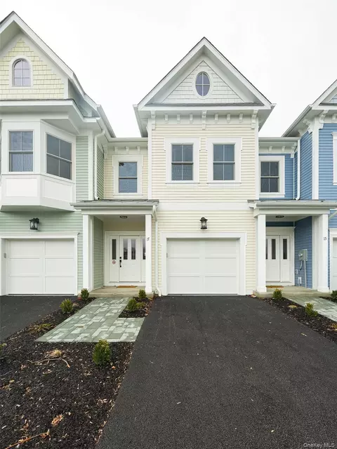 17 Henry St #3, Beacon, NY 12508