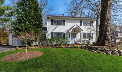 370 E Central Ave, Orangetown, NY 10965