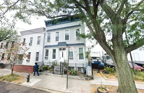 1649 George St, Ridgewood, NY 11385