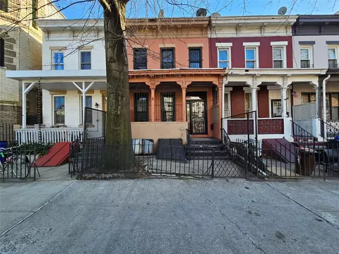 1076 Lafayette Ave, Brooklyn, NY 11221