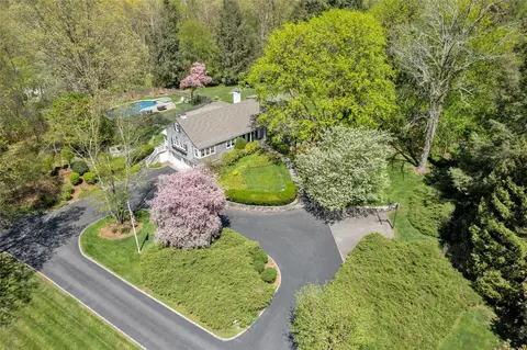 33 North Way, New Castle, NY 10514