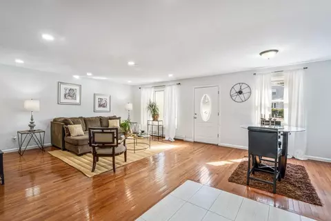 15 Iroquois Ave, Selden, NY 11784