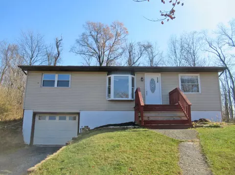 358 Lake Vue Dr, Montgomery, NY 12549