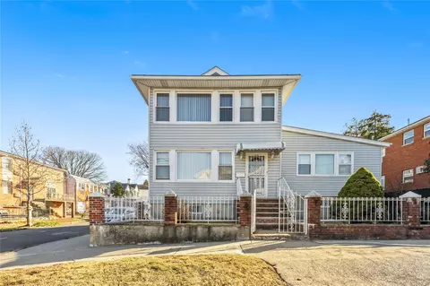 122-18 9th Ave, New York, NY 11356