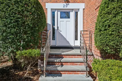 29 Maple Ave #2B, Greenburgh, NY 10706