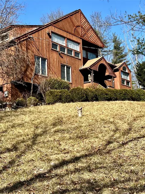 25 Samantha Ln, Carmel, NY 10512
