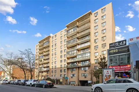 136-75 37th Ave #9A, New York, NY 11354
