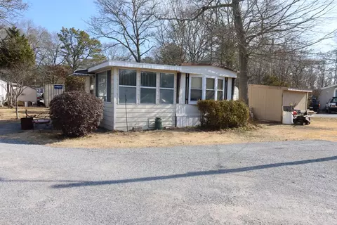 1538 Speonk Riverhead Rd, Speonk, NY 11972