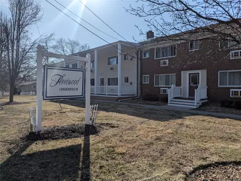 90 Osborne Hill Rd #B13, Wappinger, NY 12590