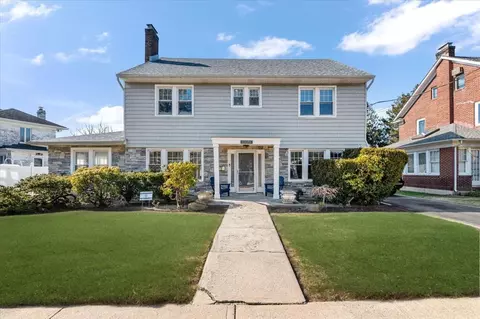 952 E Broadway, Woodmere, NY 11598