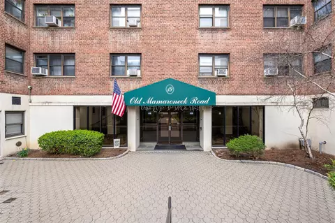 19 Old Mamaroneck Rd #3D, White Plains, NY 10605