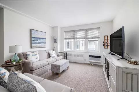 522 Shore Rd #6MM, Long Beach, NY 11561