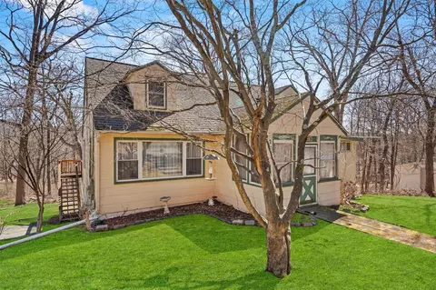 25 Woodward Ter, Central Valley, NY 10917
