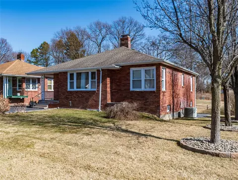 233 Daniher Ave, New Windsor, NY 12553