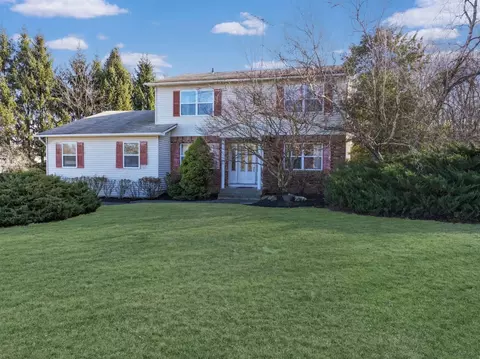 15 Elliots Aly, Clarkstown, NY 10989