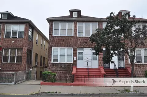 1337 Commonwealth Ave, New York, NY 10472