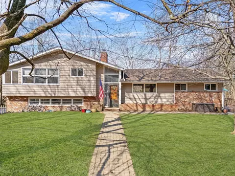 1 Old Mill Rd, New Paltz, NY 12561