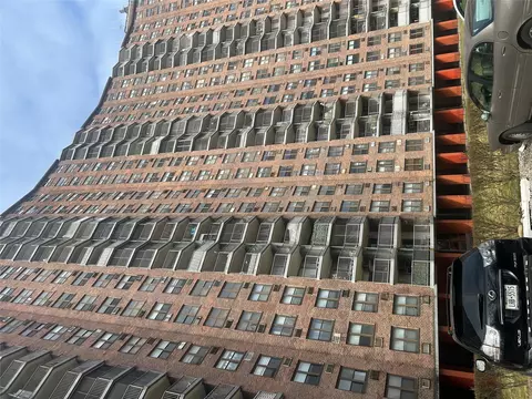 90-60 Union Tpke #3D, Glendale, NY 11385