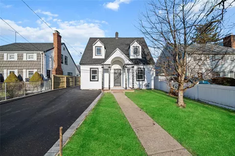 50 Cameron Ave, Hempstead, NY 11550