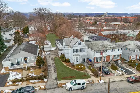 453 Bellevue Ave, Yonkers, NY 10703