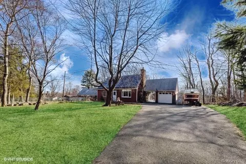 289 Quaker Rd, Ramapo, NY 10970