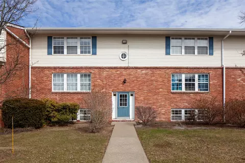 18 Huguenot St #4, New Paltz, NY 12561