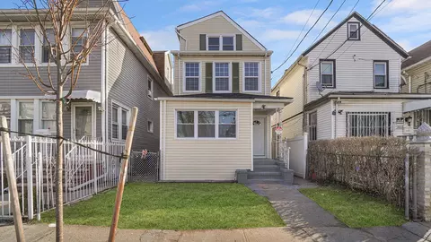 10329 171st St, Jamaica, NY 11433