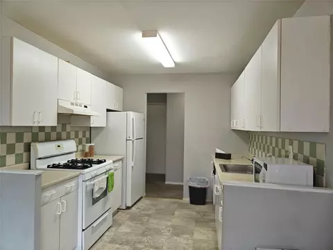 3 Hook Rd #14E, Poughkeepsie, NY 12601