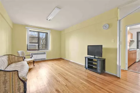 140-08 28th Rd #3A, Flushing, NY 11354