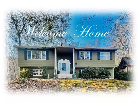 29 Lotus Ln, Monroe, NY 10950