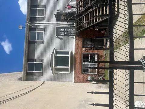 763 E 160th St, New York, NY 10456