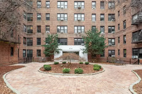 67-40 Yellowstone Blvd #7F, Forest Hills, NY 11375