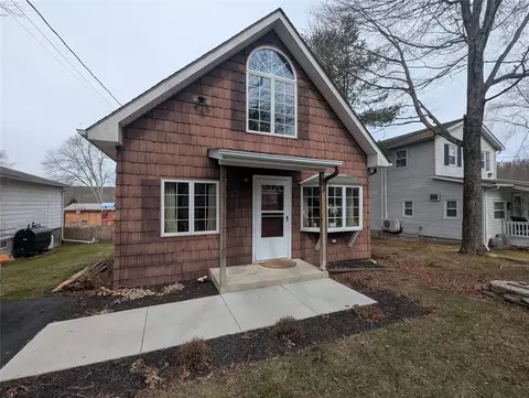 22 Sunset Trl, Shawangunk, NY 12566