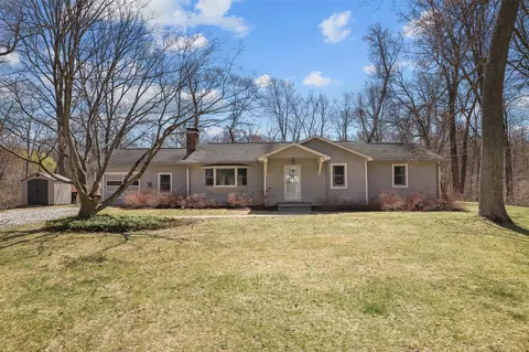 12 West Cir, Bedford, NY 10506