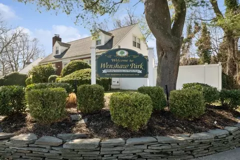 49 Shaw Dr, Merrick, NY 11566