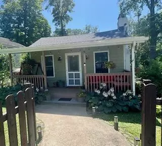 14 Sterling Pl, Greenwood Lake, NY 10925