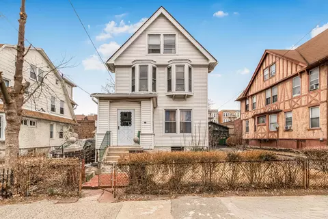 15 Pier St, Yonkers, NY 10705
