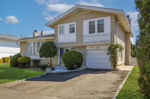 50 Fountain Ln, Jericho, NY 11753