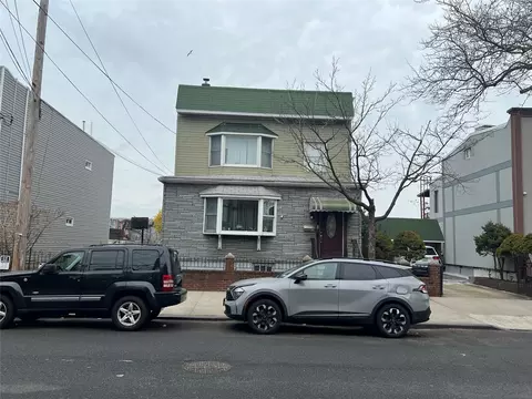 58-85 Maspeth Ave, New York, NY 11354