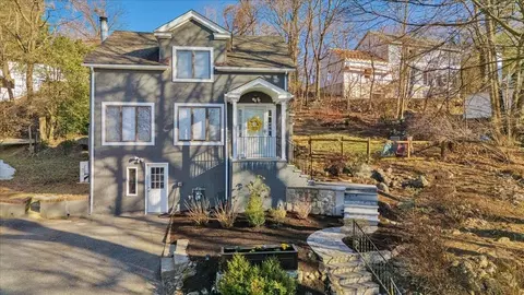 99 Euclid Ave, Greenburgh, NY 10502