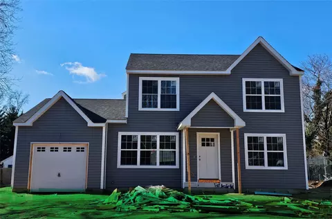 10 Cedar Branch St, Middle Island, NY 11953