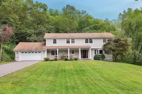 25 Southbrook Rd, Bedford, NY 10506