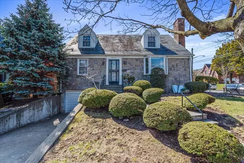 172-04 32 Ave, New York, NY 11358